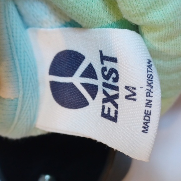 Exist Ron crop hoodie pastel tie dye M, 23" pit to pit, 17" long - Picture 5 of 6